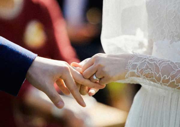 【情感】婚姻中如果遇到妻子出轨如何面对【